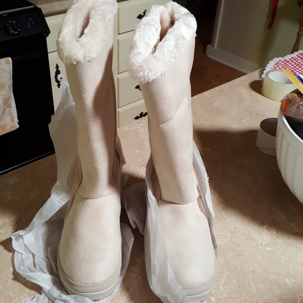 Women's Polar Real Suede Boots 7