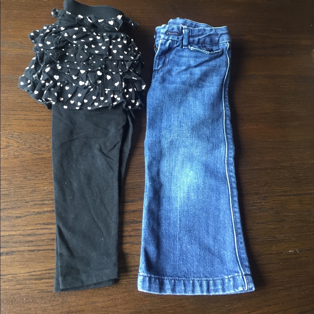 2 GAP bottoms size 2t