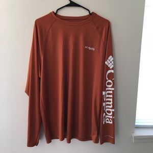 Loose fitting long sleeve!