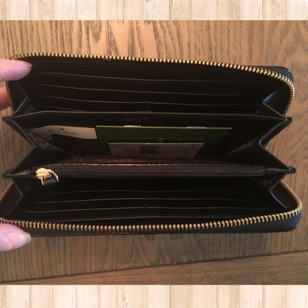 PM Editor Pick~Kate Spade Black Bow Leather Wallet - Picture 3 of 4