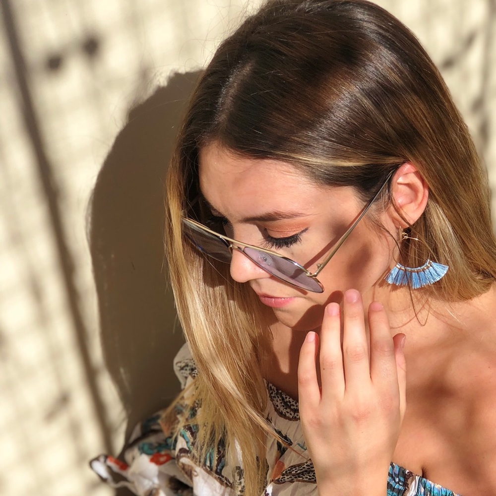 Meet your Posher, Alheli