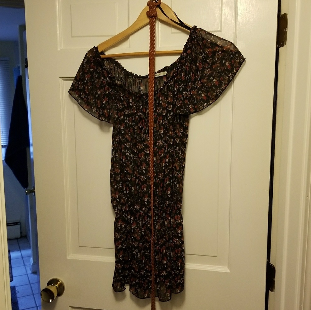 Floral blouse with belt