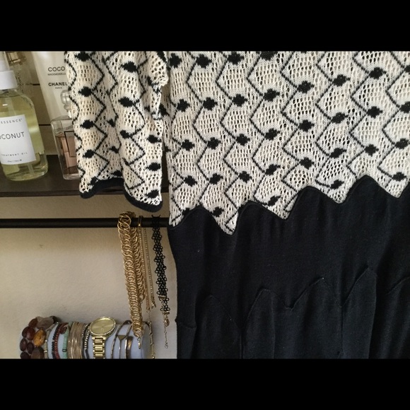 Knitted and knotted sexy sweater dress - Picture 7 of 7