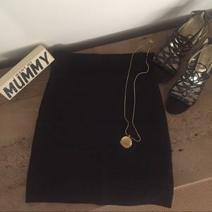 SALE 💵 discount 🎉😍 BCBG Black Skirt 🔥