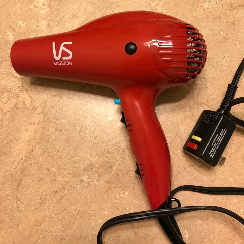 Blow dryer