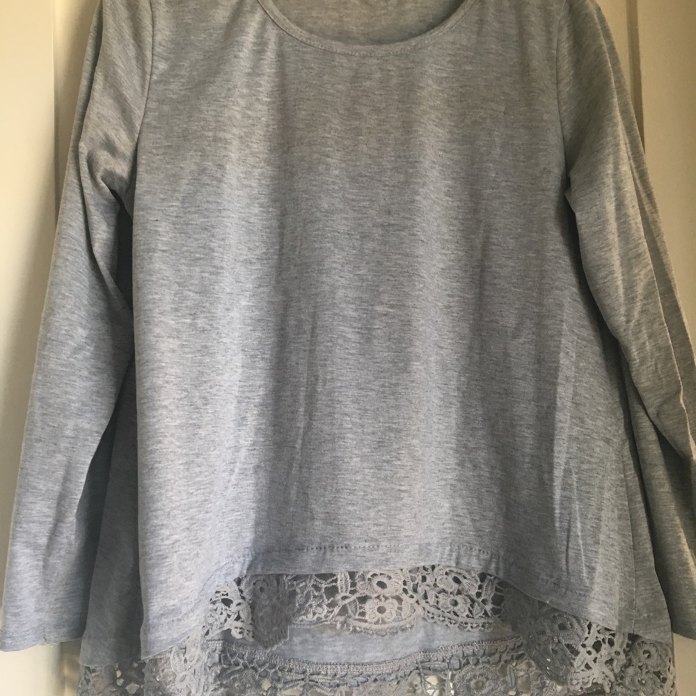 Crochet gray top - Picture 2 of 3