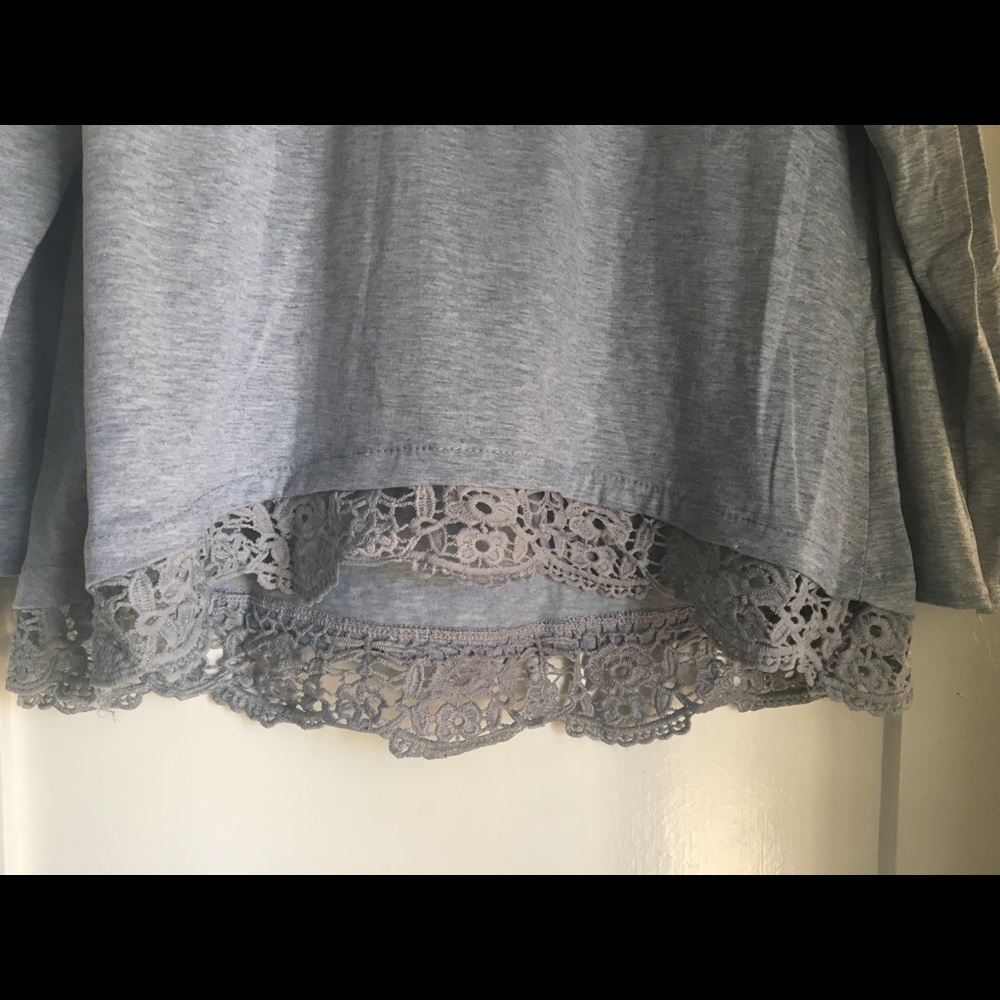 Crochet gray top - Picture 3 of 3