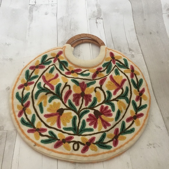 Fun Boho Purse - Picture 2 of 3