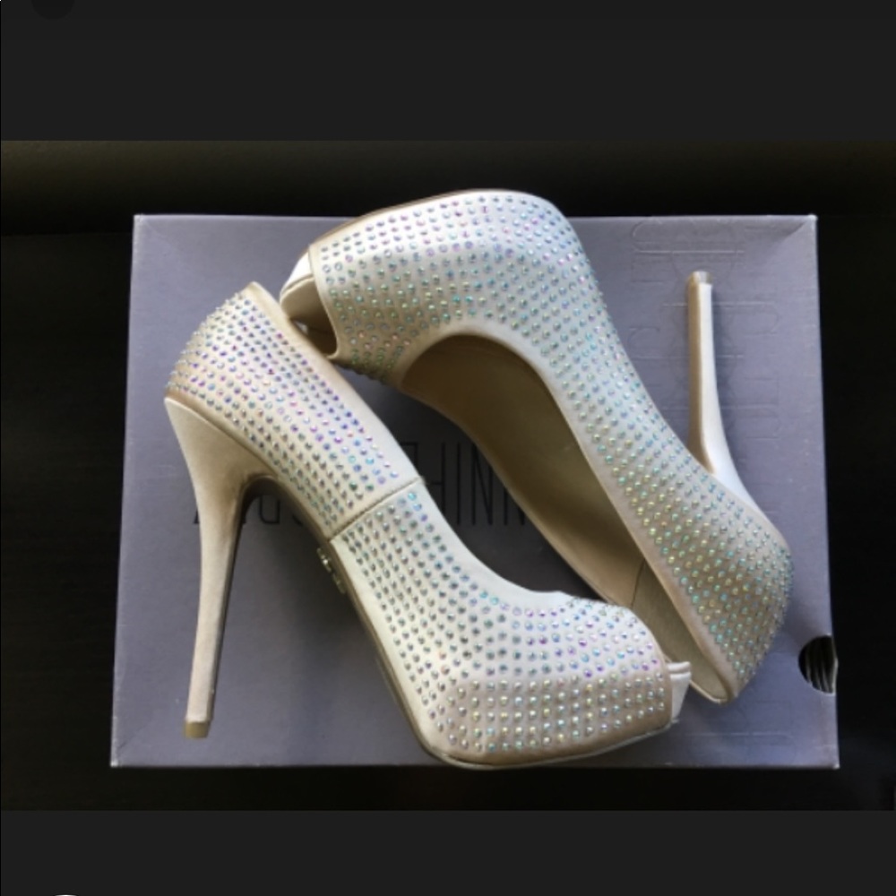 Jeniffer Lopez heels