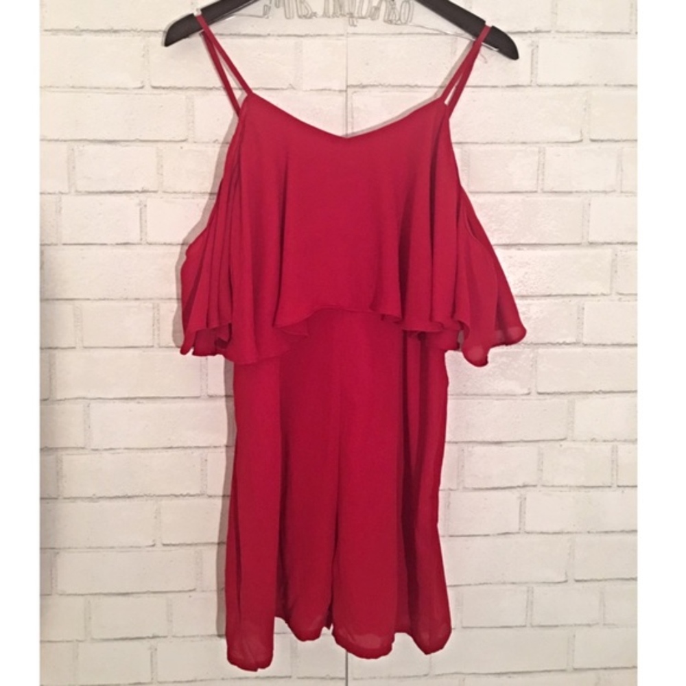 2 LEFT  Red Off the Shoulder Flutter Romped - Picture 3 of 4