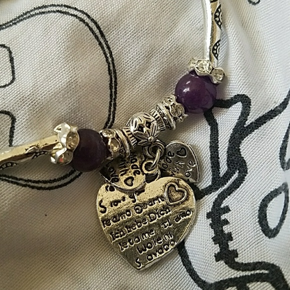 Pretty Ornate Stretch Charm Bracelet New - Picture 3 of 4