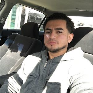 Meet your Posher, Denis