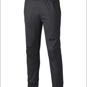 Gently used!  Boys Therma-FIT tapered-cut pants.