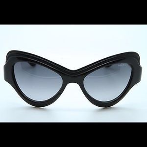 Yes Saint Laurent Women Black Cat-eye Sunglasses