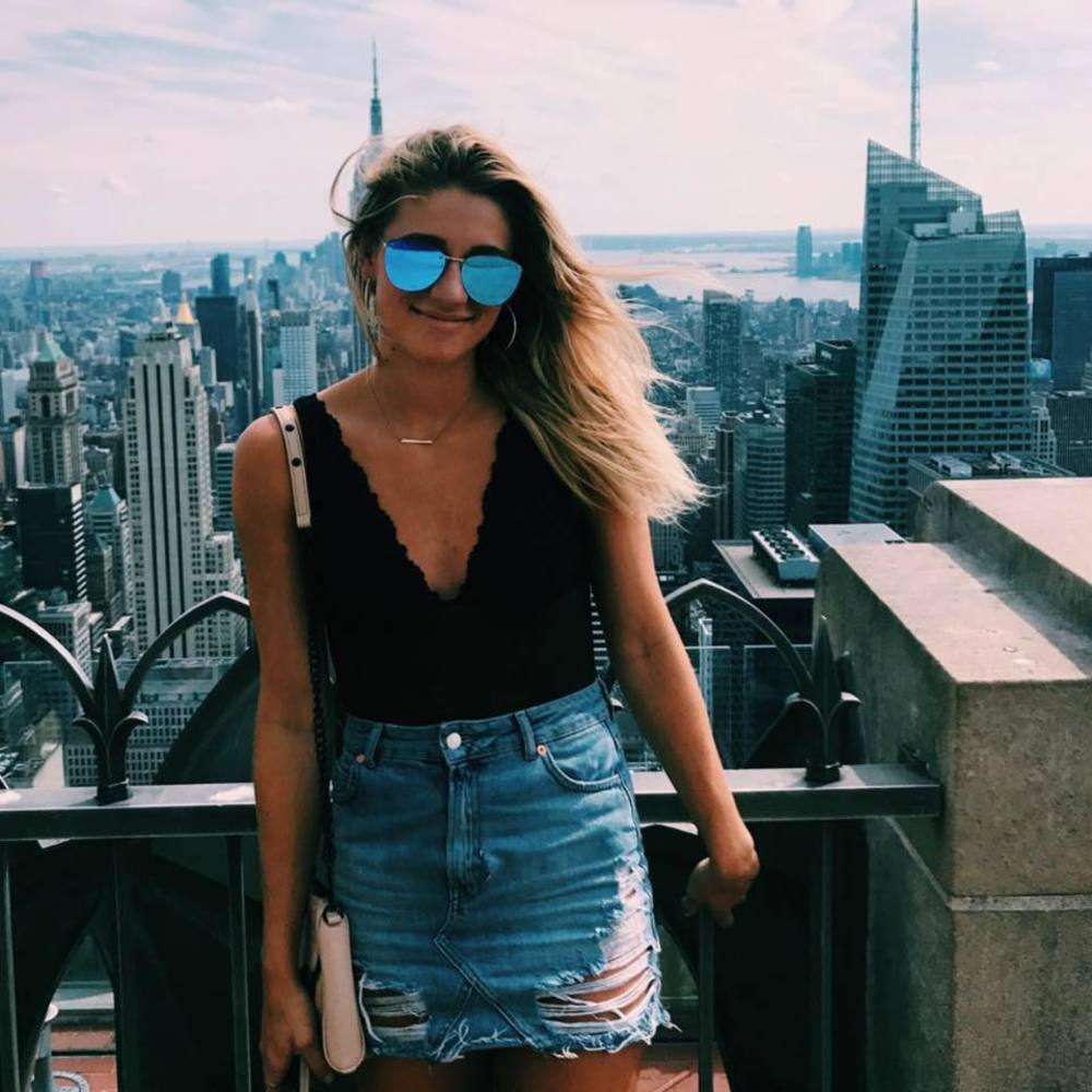 Meet your Posher, Caroline