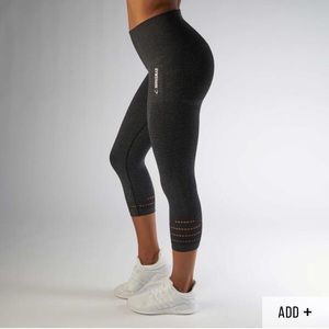 GymShark Highwaisted Seamless Cropped Leggings