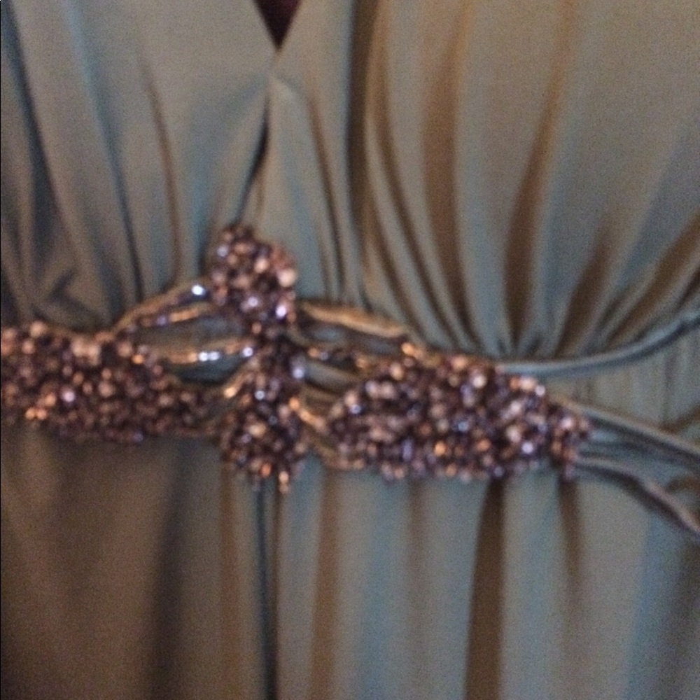 Dress - Picture 2 of 4