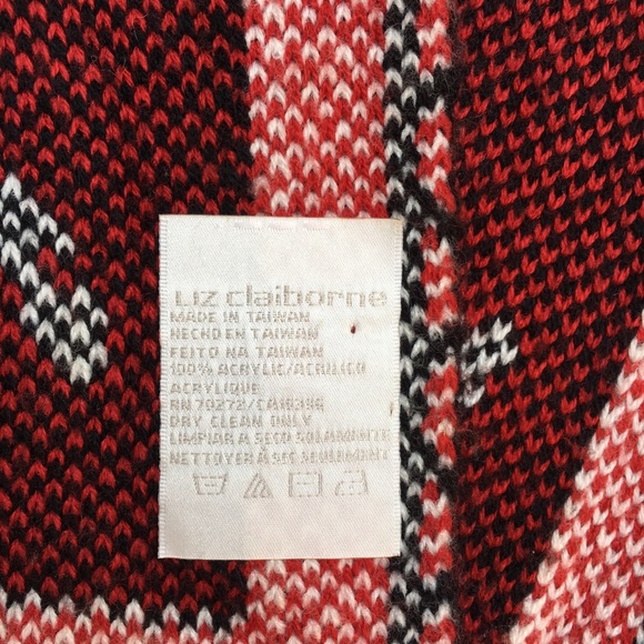 Liz Claiborne Snowflake Scarf - Picture 3 of 3
