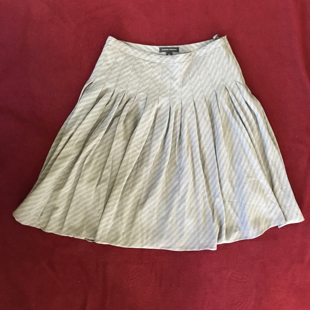 Banana Republic Gray Midi Skirt
