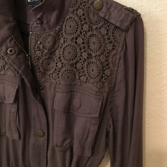 Brown jacket - Picture 2 of 3