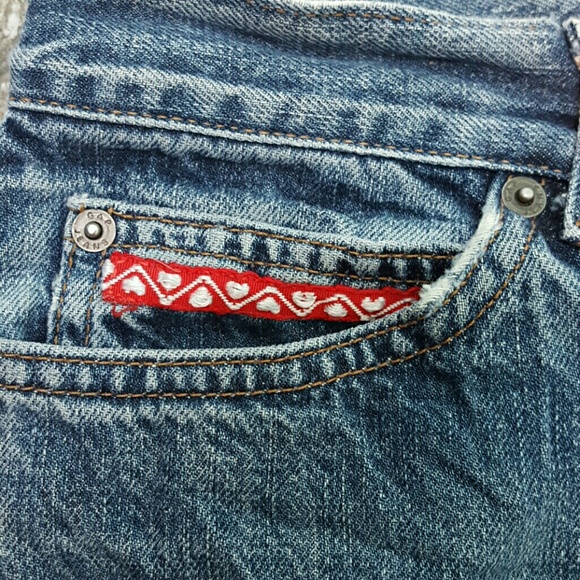 Vintage one of a kind embroidered GAP jeans - Picture 3 of 7