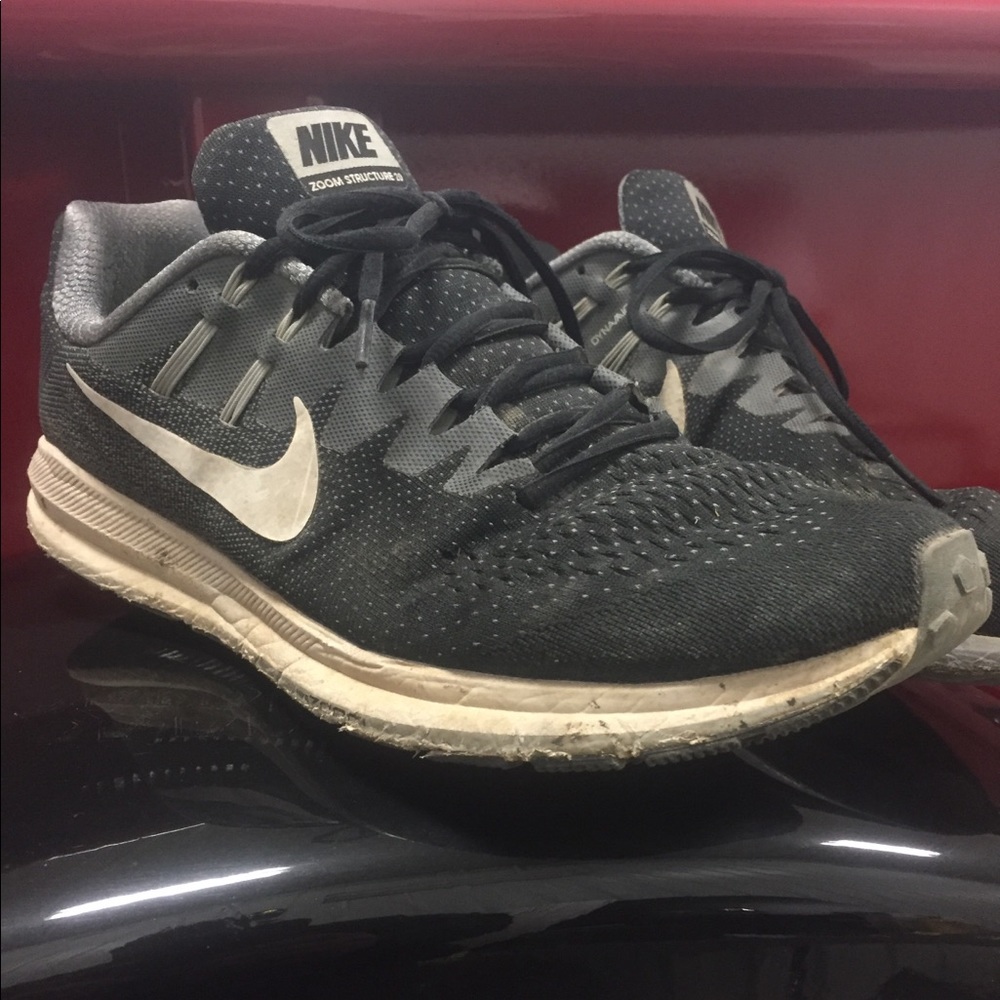 Men’s Nike Zoom structure 20 Size 12