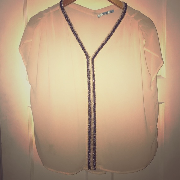 Barely Worn, Sheer & Beaded Francesca’s Tunic - Picture 1 of 3