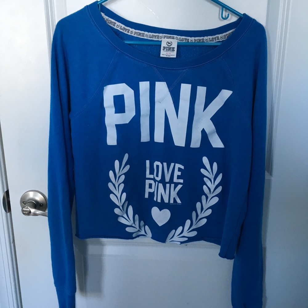 Pink long sleeve crop top