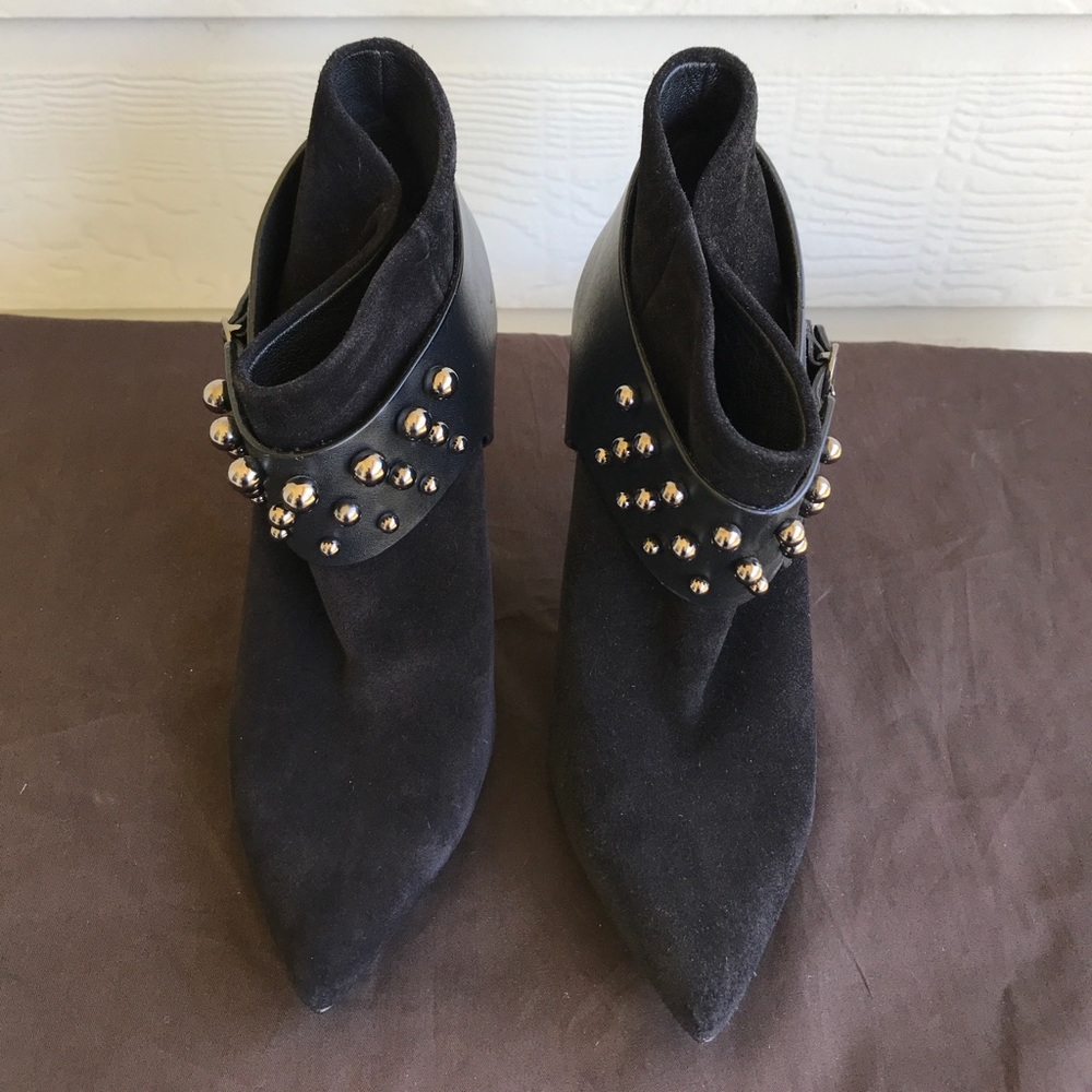 Pedro Garcia new size 39