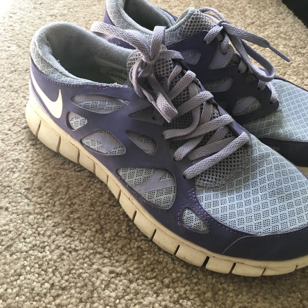 💥NIKE FREE RUNS GENTLY USED
