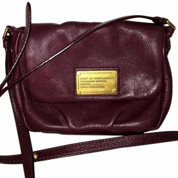 Marc by Marc Jacobs Classic Q Isabelle Burgandy - Picture 1 of 4