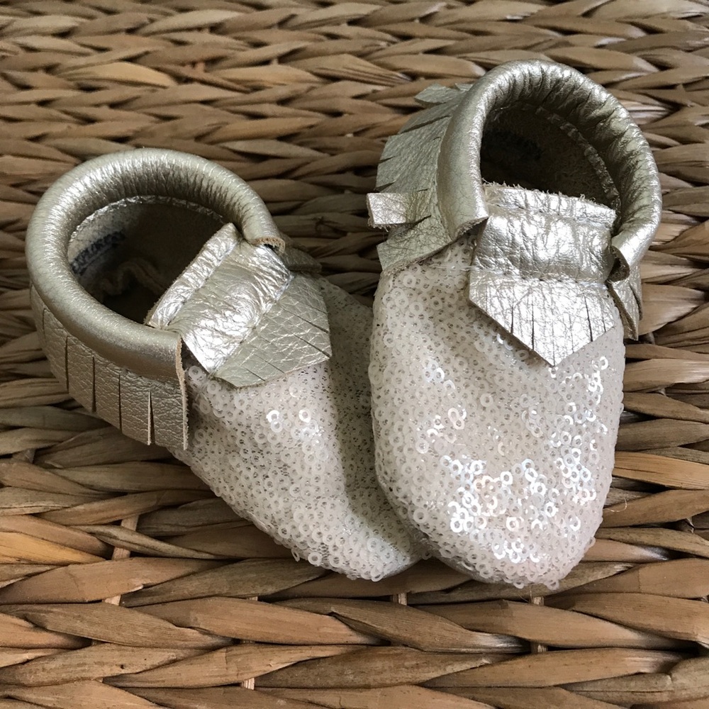 Wild Explorers Twinkle Toe Baby Moccasins Size 2.