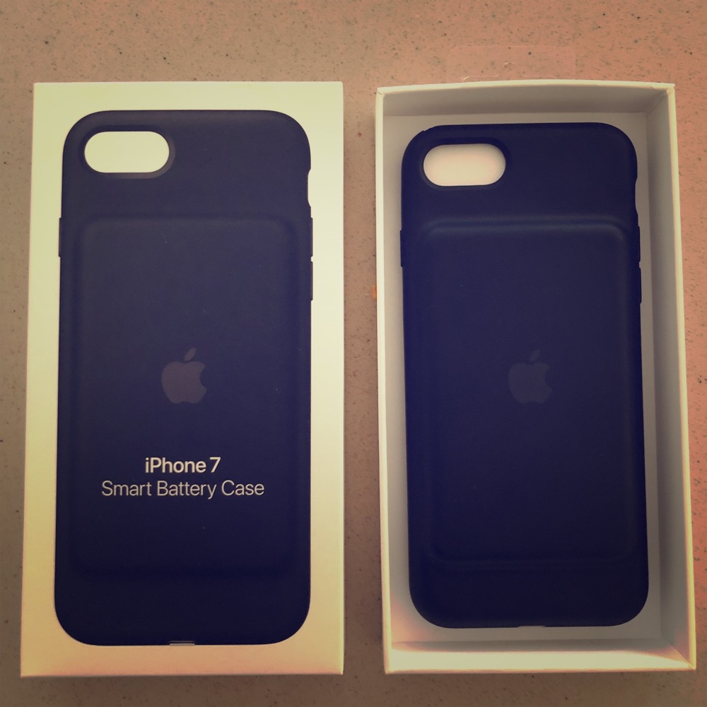 I phone 7 Apple charging case