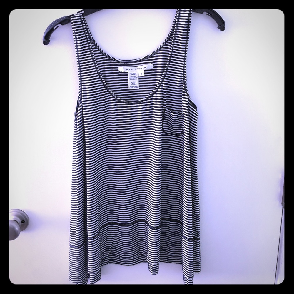 Black and white strip tee