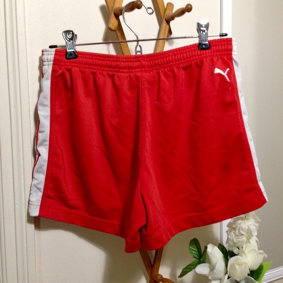 PUMA Bright Red Logo Shorts - Picture 3 of 3