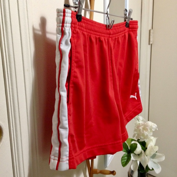 PUMA Bright Red Logo Shorts - Picture 2 of 3