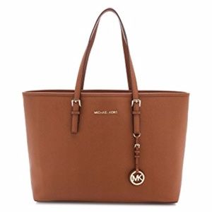 Michael Kors Jet Set Travel Medium Saffiano Tote