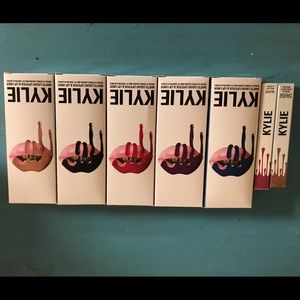 KYLIE lip kits