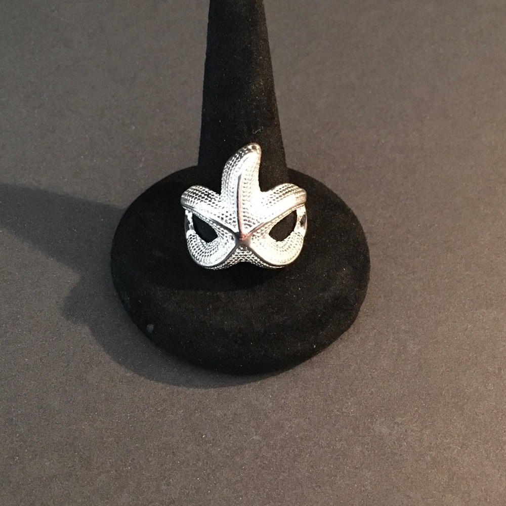 Sterling silver starfish ring