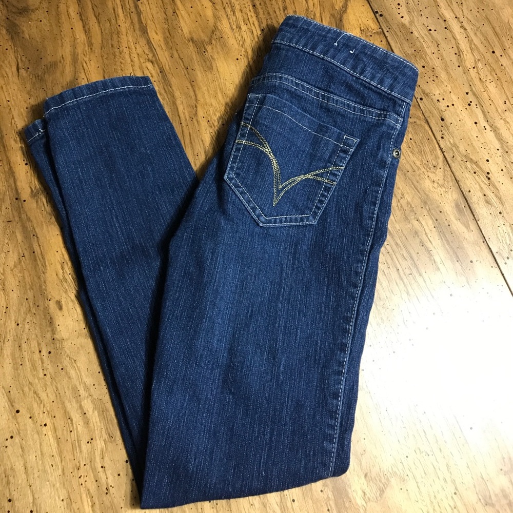 RVT NWOT Girls Size 8 Jeans!