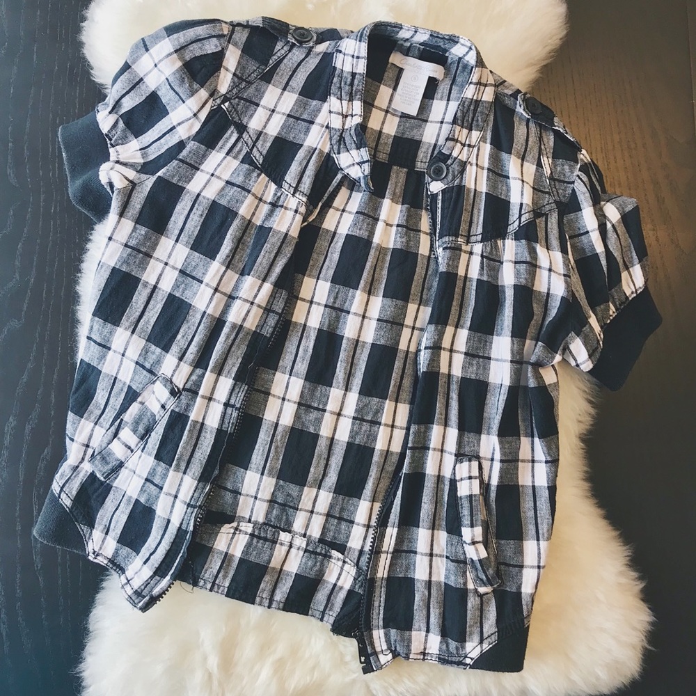 CR Plaid Short Sleeve Jacket with Pockets