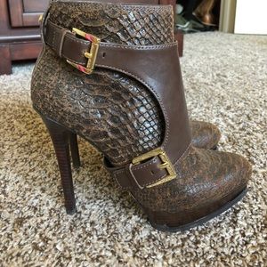 Michael Kors Booties 7.5
