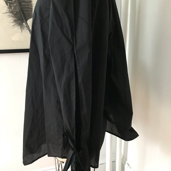 Blouse - Picture 2 of 6