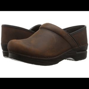 Dansko professional Clogs size 43 gently used