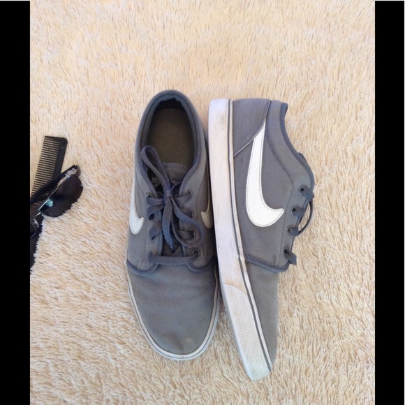 Nike Other - Men's Nike Toki Low TXT sneakers shoes size 12