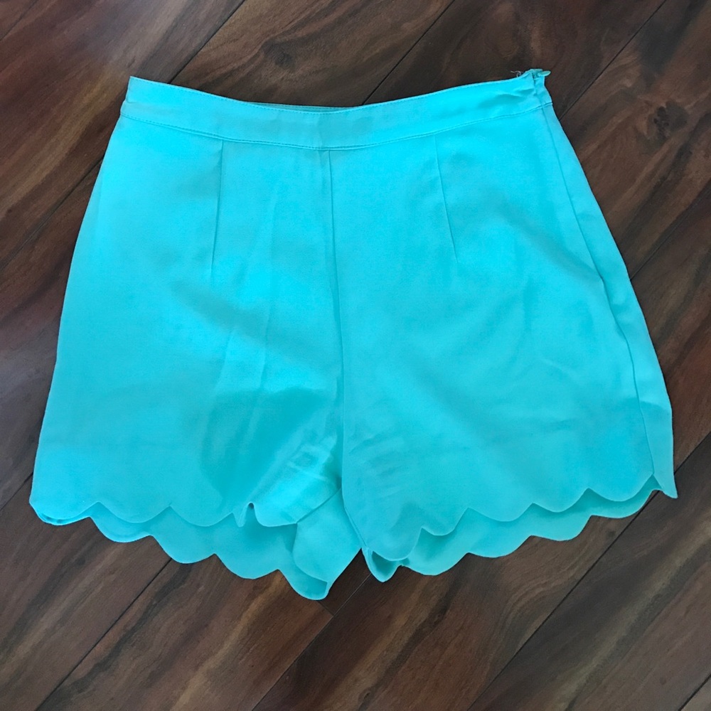 Turquoise scalloped high wasted shorts