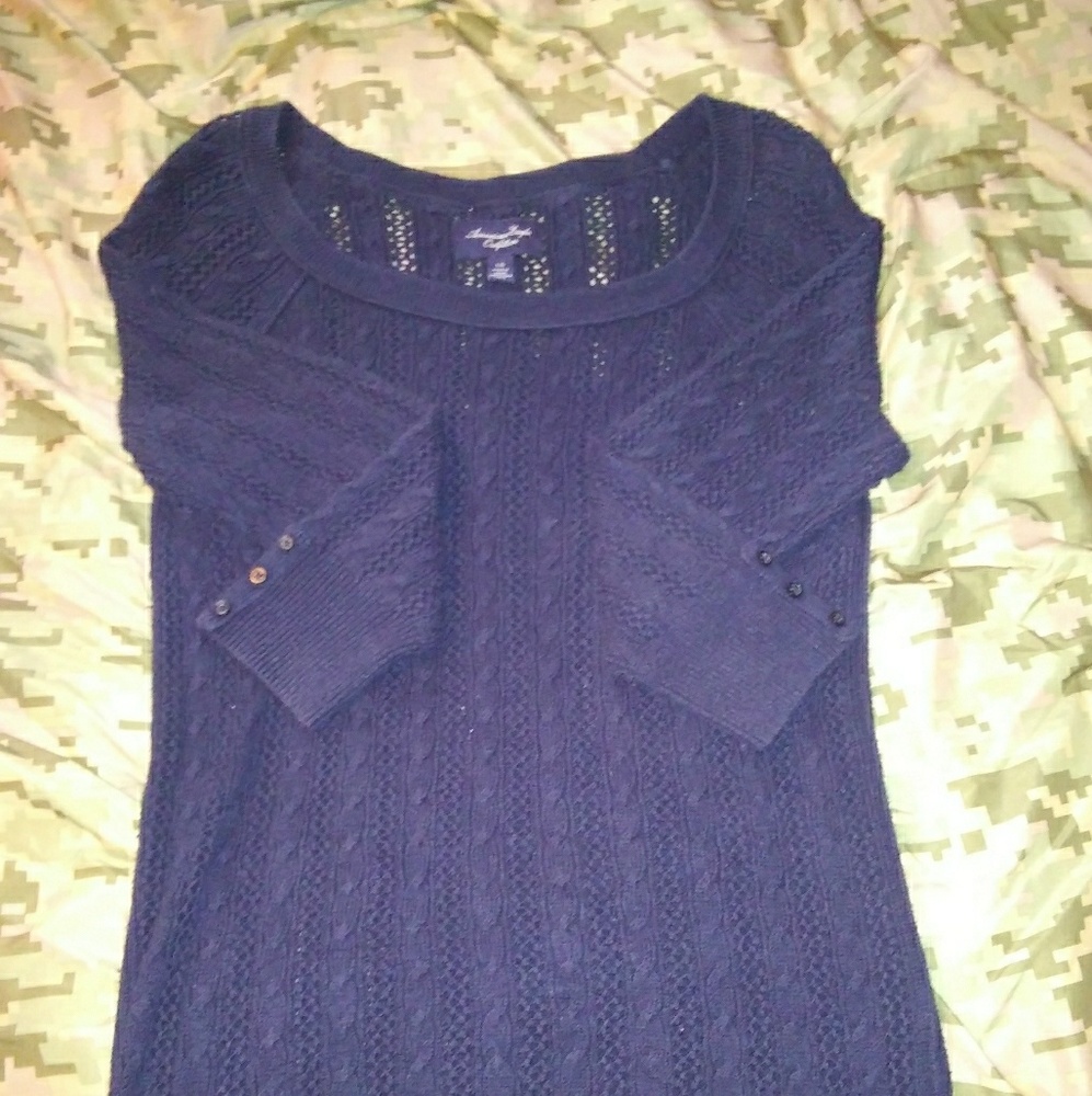 American Eagle sweater