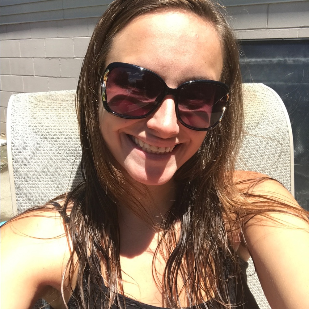 Meet your Posher, Alehna