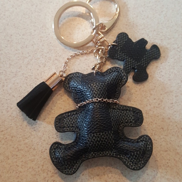 Bear Keychain - Picture 2 of 2