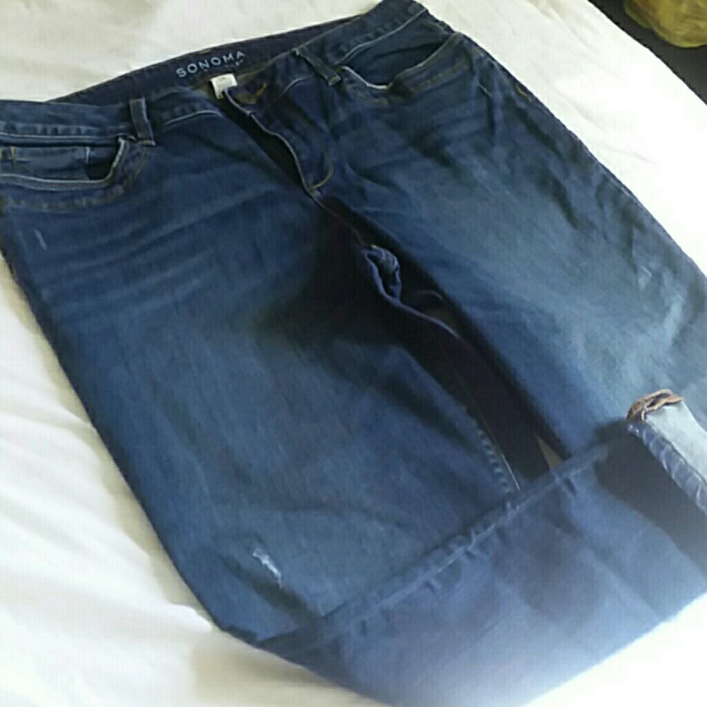 Sonoma modern fit Capri with free shirt!